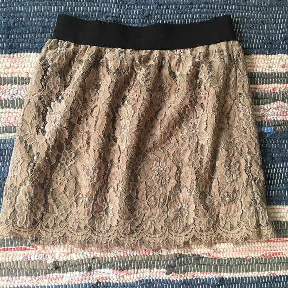 NWOT Taupe Layered Lace Mini Skirt by Ultra Pink - Picture 4 of 4